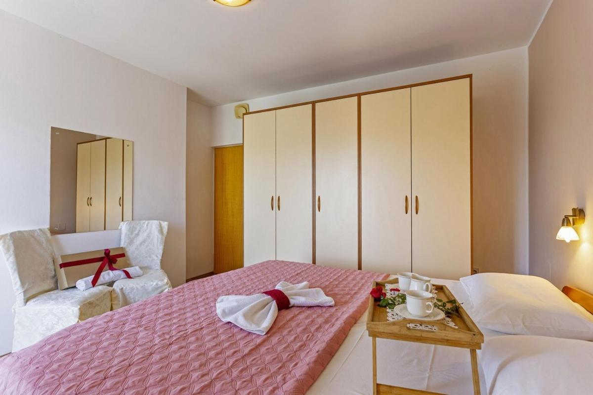 Milka In Medulin * Istrien Hotel Екстериор снимка